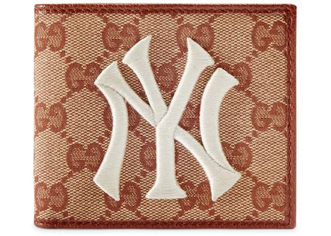 Gucci New York Yankees Patch Wallet GG Beige/Brick Red.